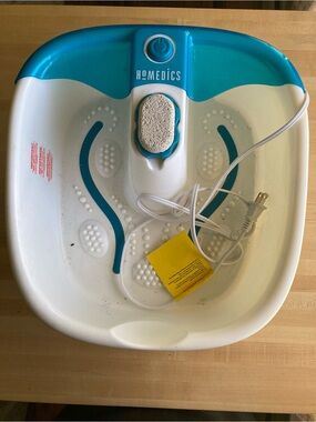 Homedics Foot Spa Basin in White and Teal